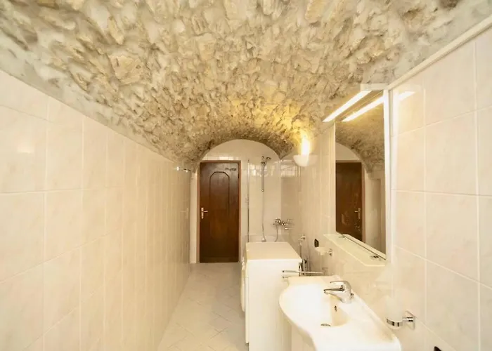 شقة Contempora - Ca Dei Brenta - Garden - Valle Intelvi - Como سان فيديل إنتيلفي