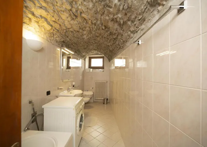 Contempora - Ca Dei Brenta - Garden - Valle Intelvi - Como * سان فيديل إنتيلفي